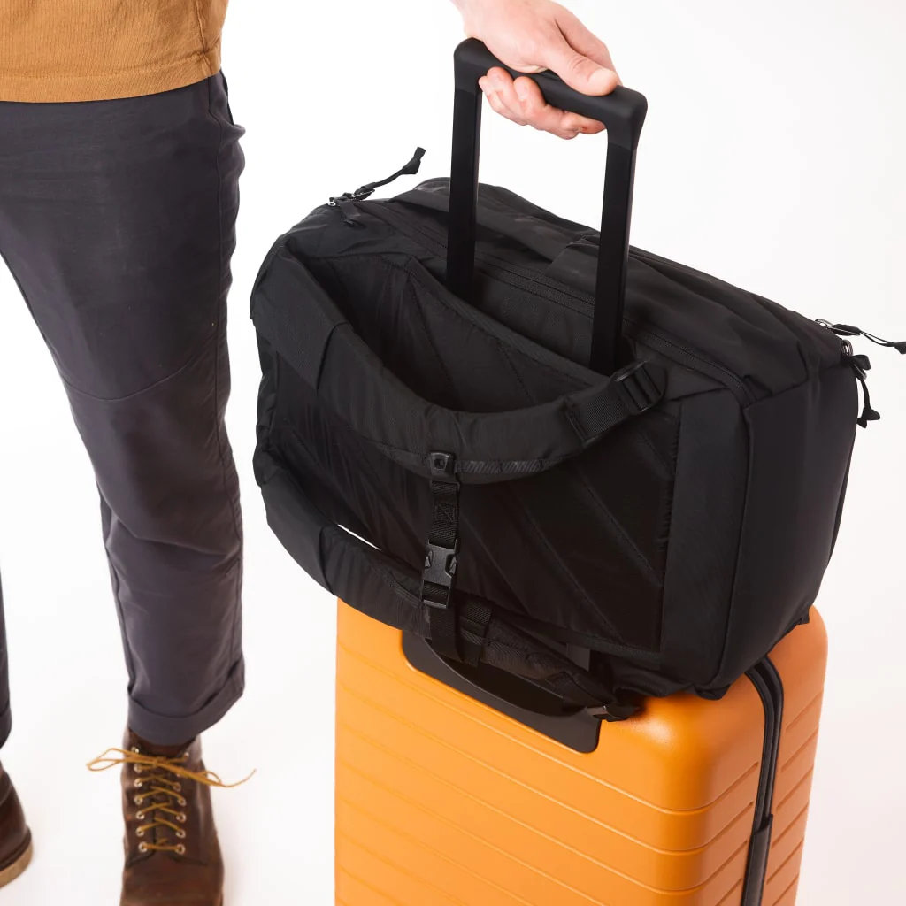 CIVIC Travel Bag - Image 6