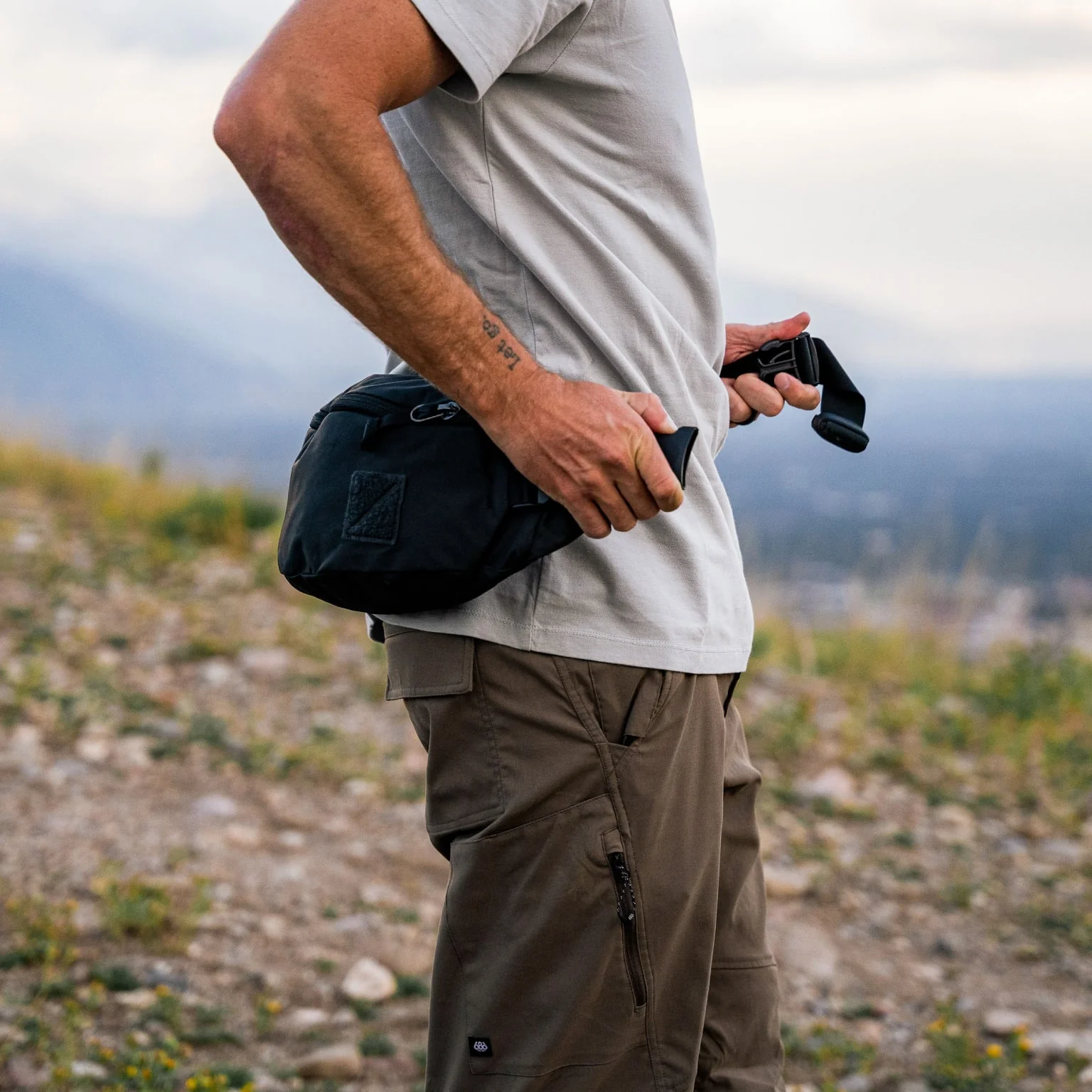 MOUNTAIN Hip Pack 3.5L - Image 17