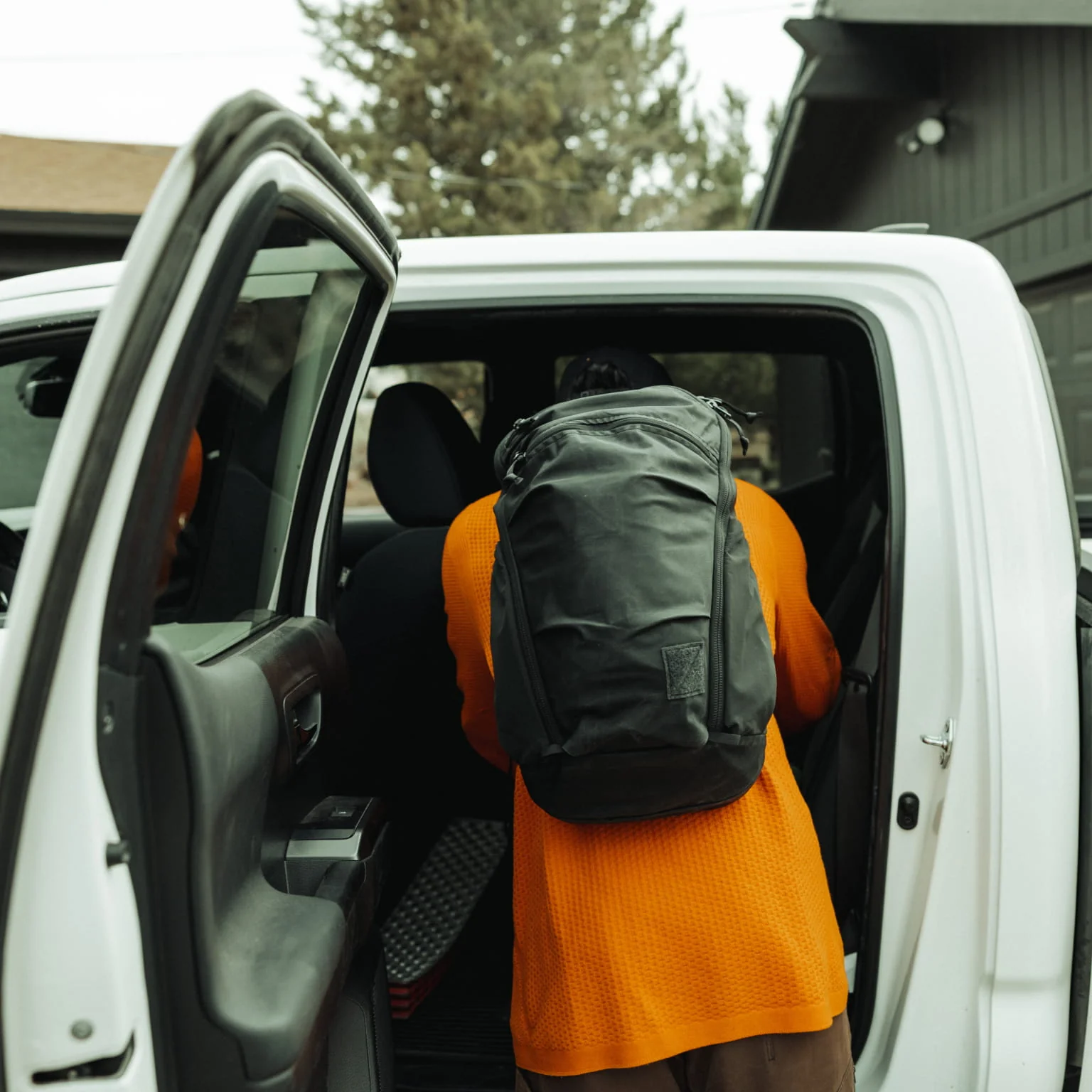 MOUNTAIN Panel Loader 22L - Image 11