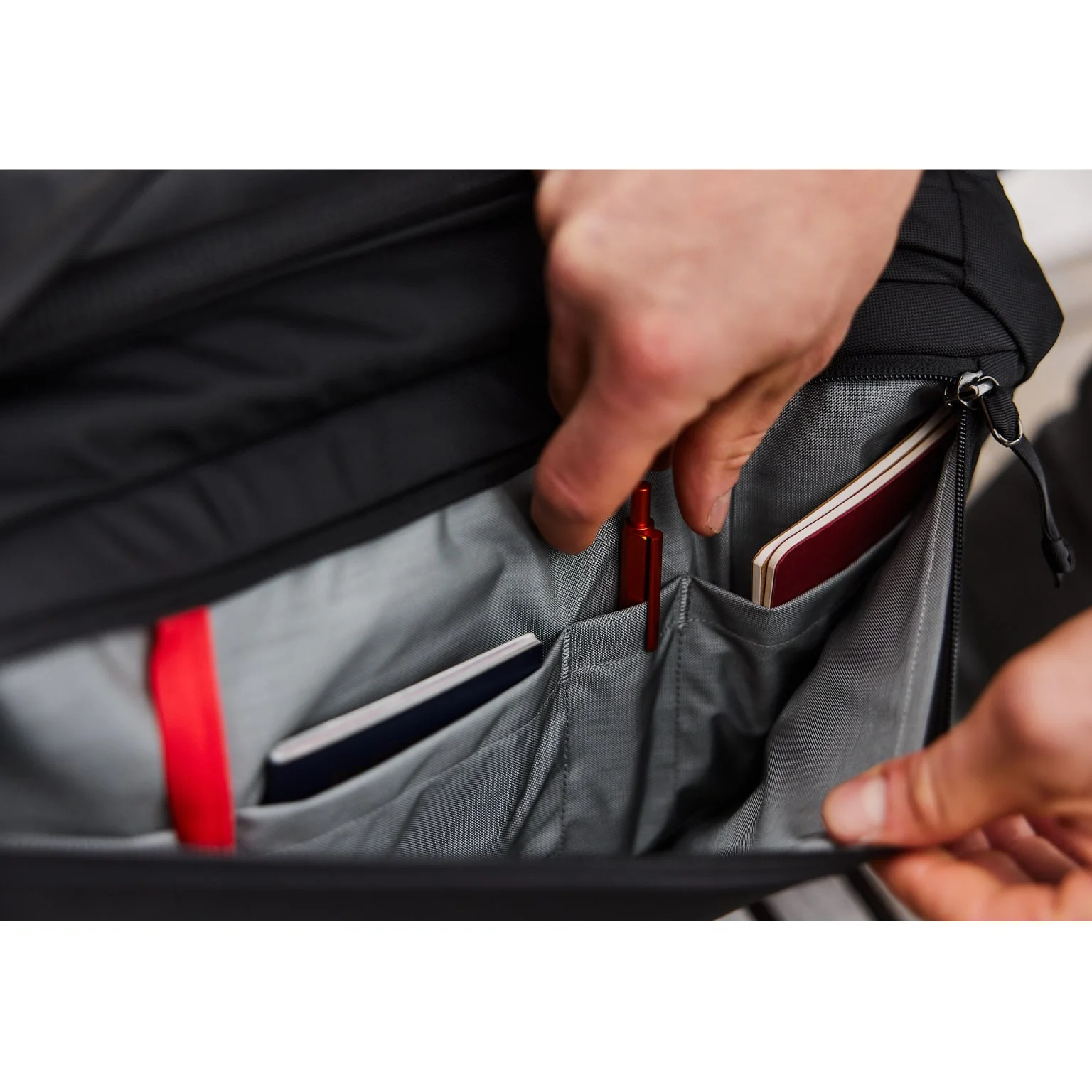 Transit Briefcase 20L - Image 25